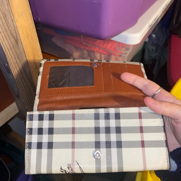 Wallet - Picture 3 of 3